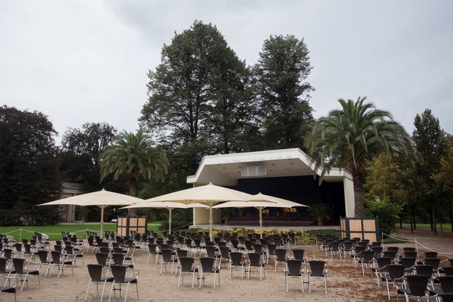 Konzert im Kurpark Bad Pyrmont mit Palmengarten Konzert im Kurpark Bad Pyrmont mit Palmengarten