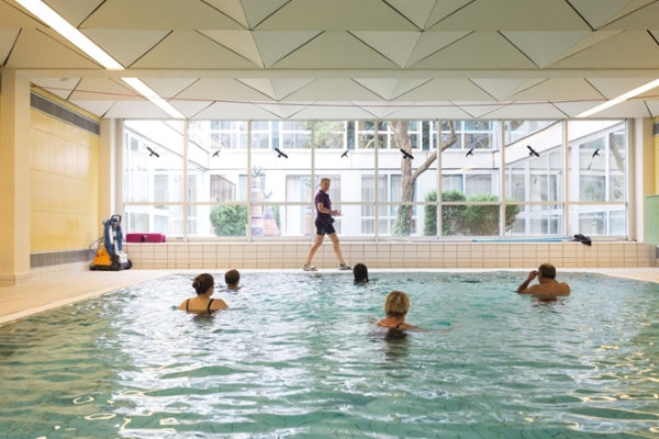 Gruppe bei der Wassergymnastik Gruppe bei der Wassergymnastik